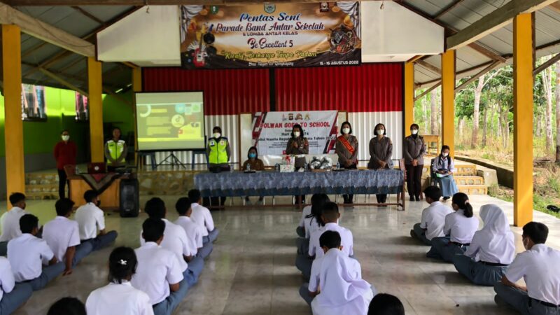 Goes to School, Peringati Hari Jadi Polwan Polres Bengkayang