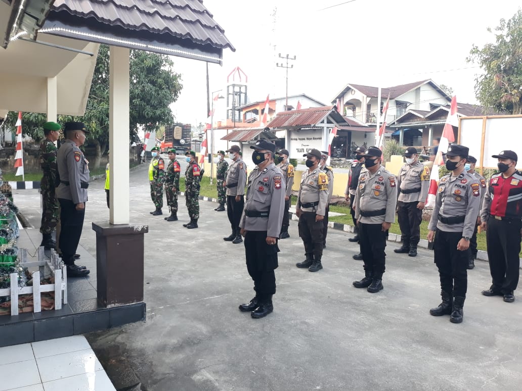 Polsek Mandor Gelar Apel Konsolidasi Pengamanan Malam Pergantian Tahun