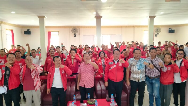 Sekda Landak Hadiri Pelantikan Pengurus DPC dan Devisi DPD Partai Solidaritas Indonesia di Ngabang