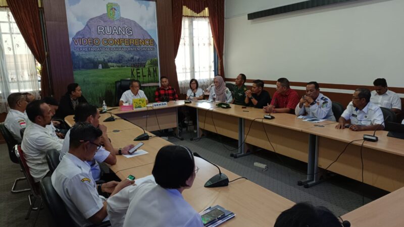 Asisten Administrasi Umum Pimpin Rapat Persiapan Peresmian Waterfront Sintang