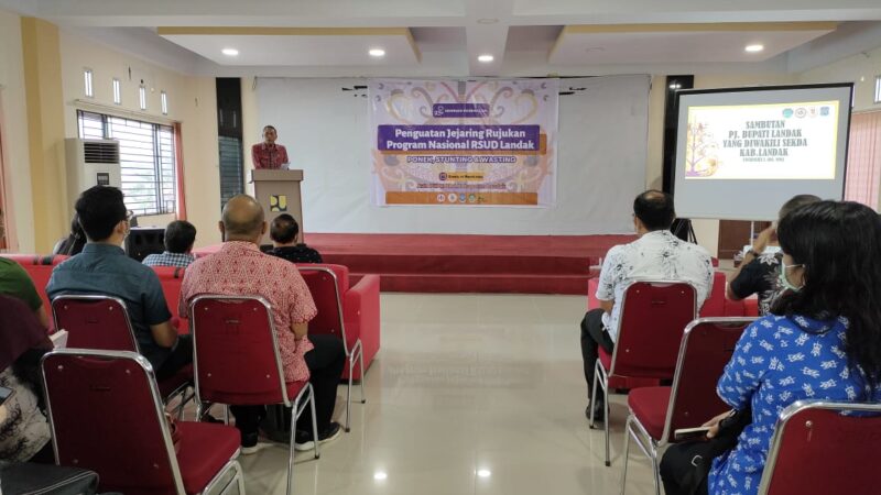 Vinsensius Buka Seminar Kesehatan penguatan jejaring Rujukan program nasional, ponek, stunting dan wasting RSUD Landak