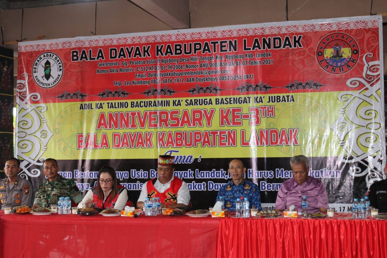 Kaban Kesbangpol Hadiri Acara Anniversary Ke-3 Bala Dayak Kabupaten Landak