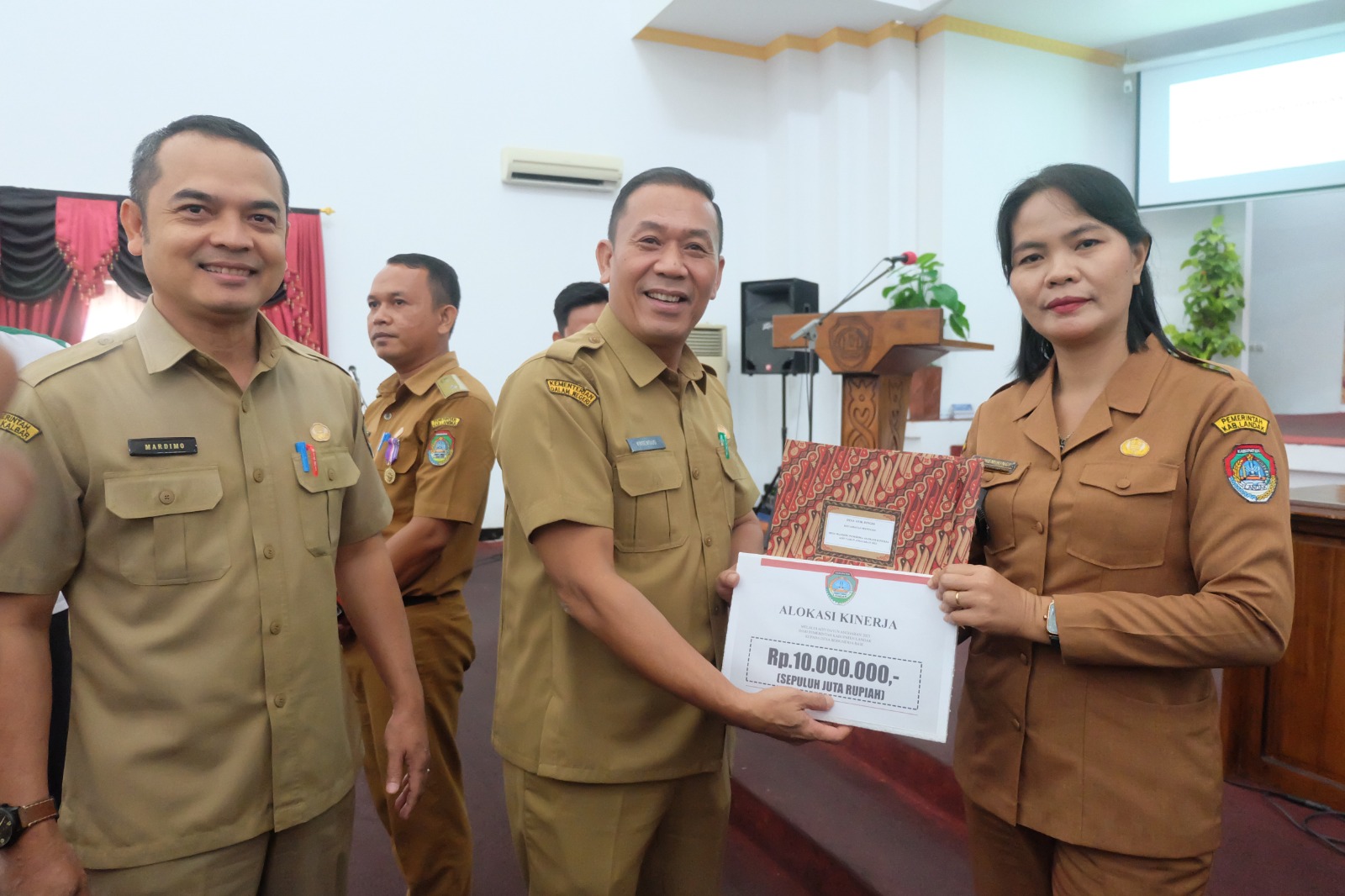 Vinsensius Buka Rapat IDM Kabupaten Landak