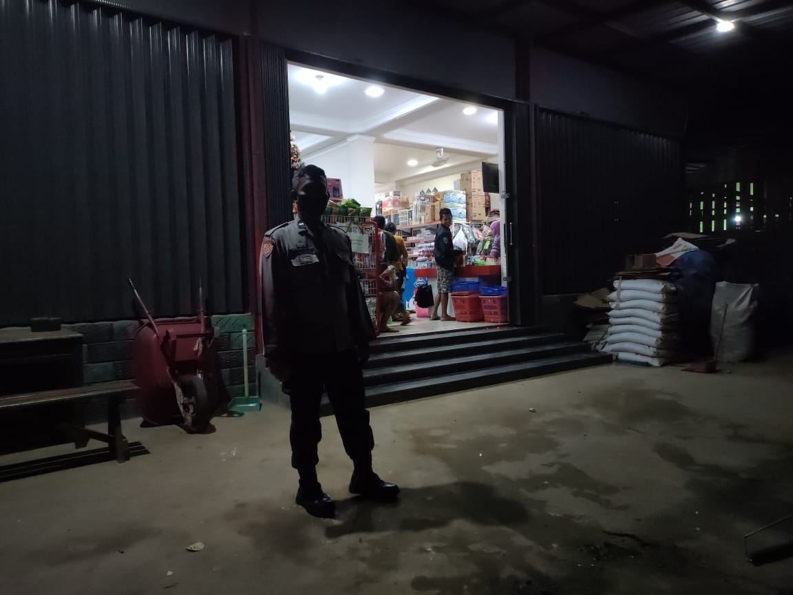 Polsek Air Besar Laksanakan Patroli Cegah Aksi Kejahatan