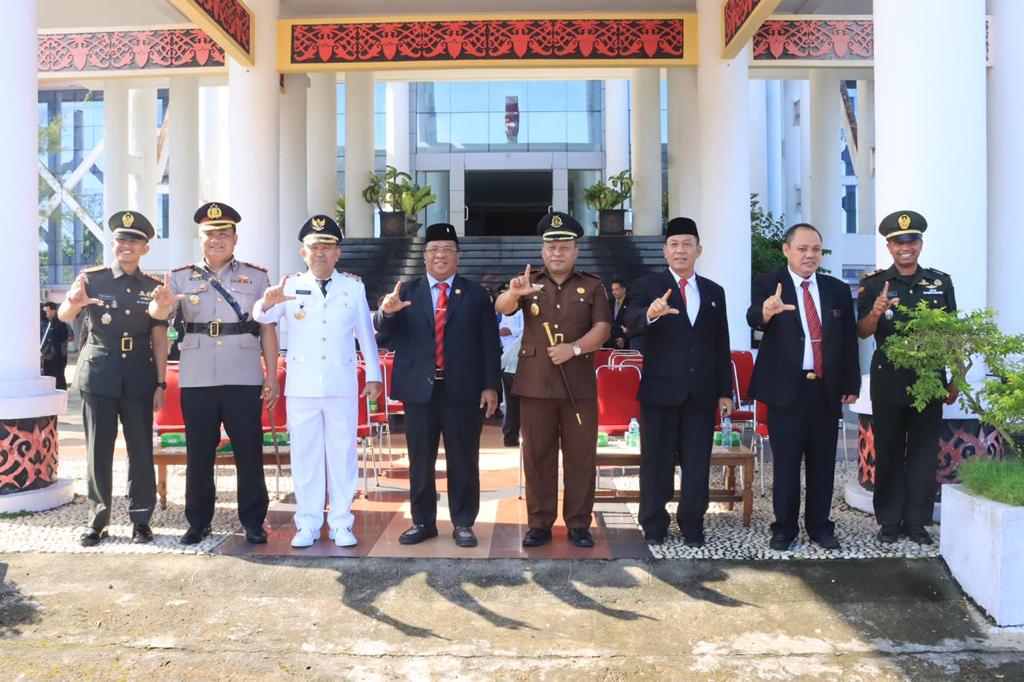 Gelar Upacara Peringatan Hari Otonomi Daerah, Samuel : Menjadi Momentum Refleksi Kita