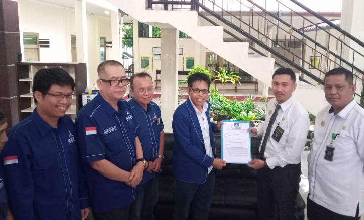 Iyus bawa rombongan ke PN Bengkayang, Ketua Fraksi Demokrat Tegaskan Tidak ada Dualisme