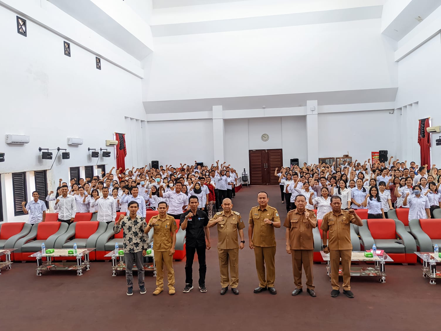 Pembekalan Guru Tidak Tetap (GTT), guru harus kompeten dalam melakukan kinerja profesionalnya