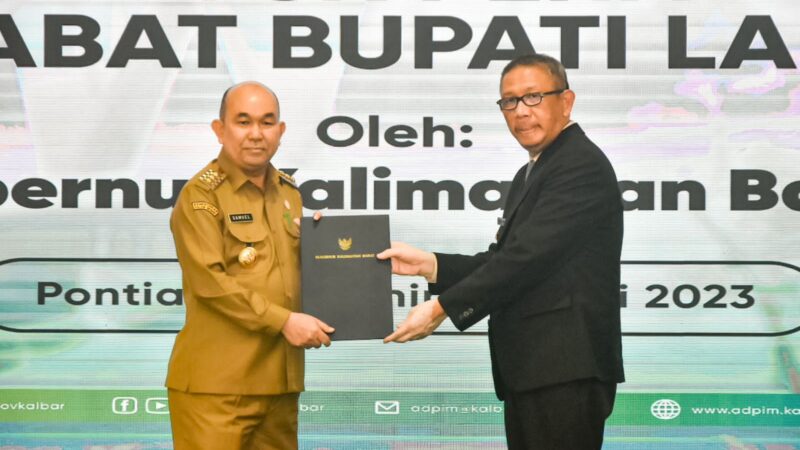 Samuel Terima SK Perpanjangan Penjabat Bupati Landak