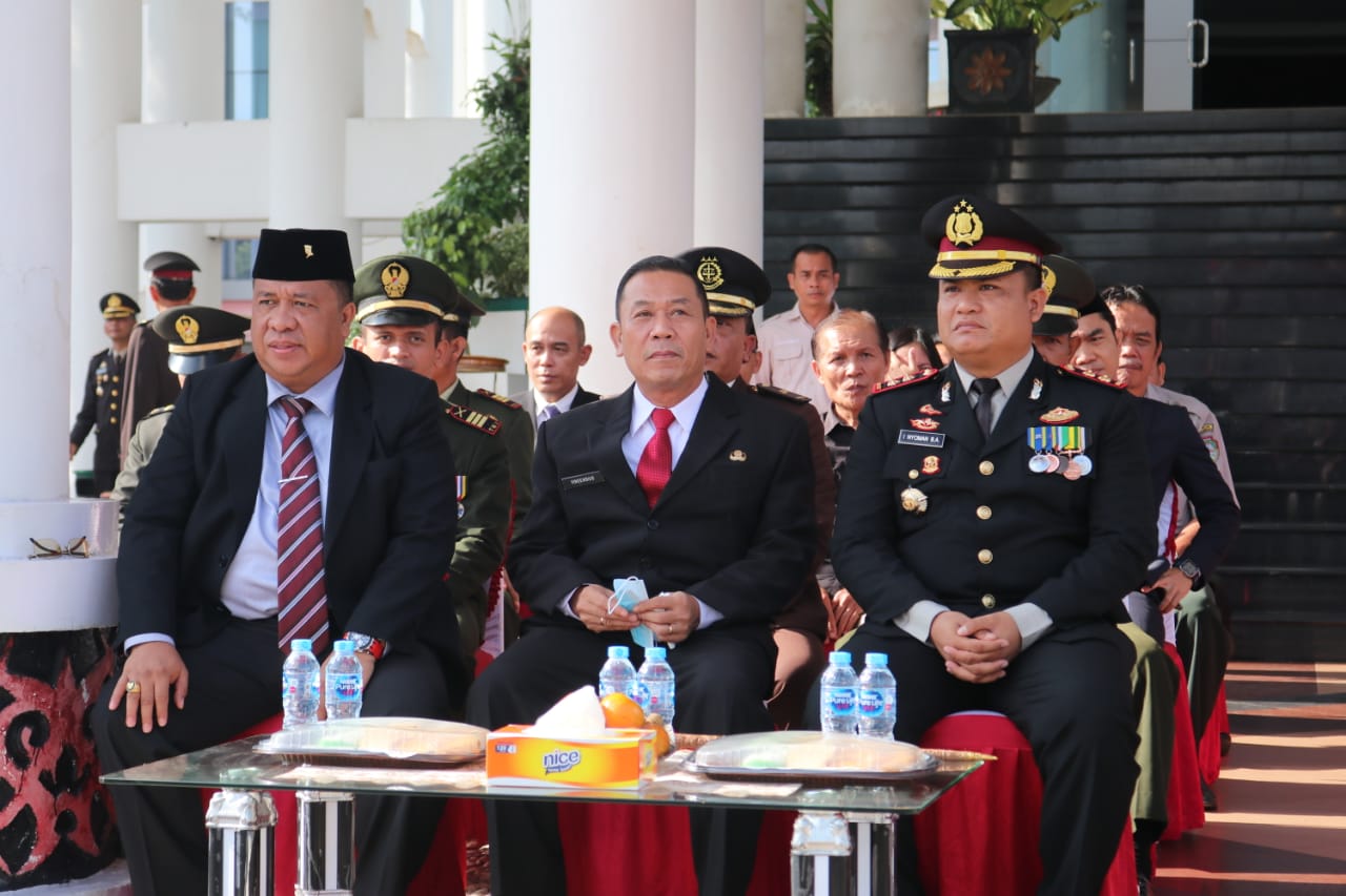 Vinsensius Hadiri Upacara HUT Bhayangkara ke-77