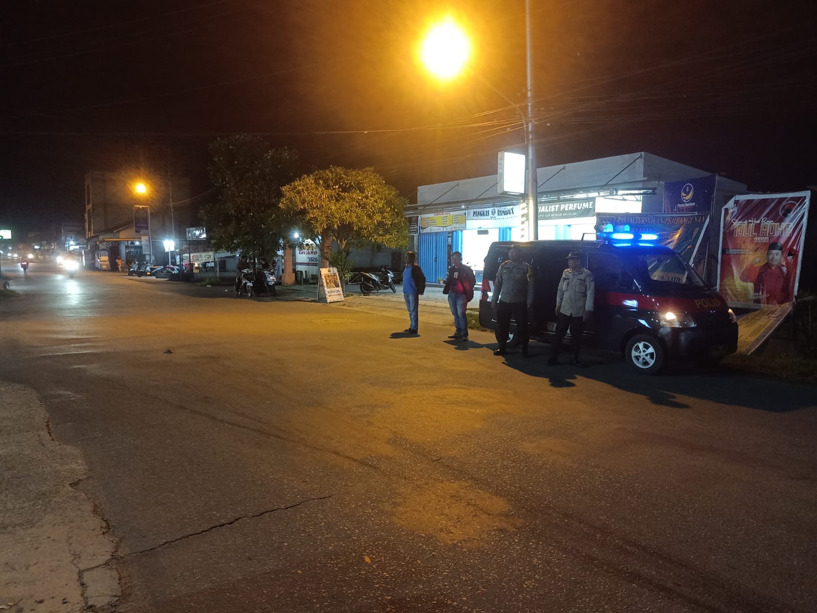 Ciptakan situasi yang aman dan kondusif, Polsek Pontianak Barat laksanakan patroli malam minggu aman