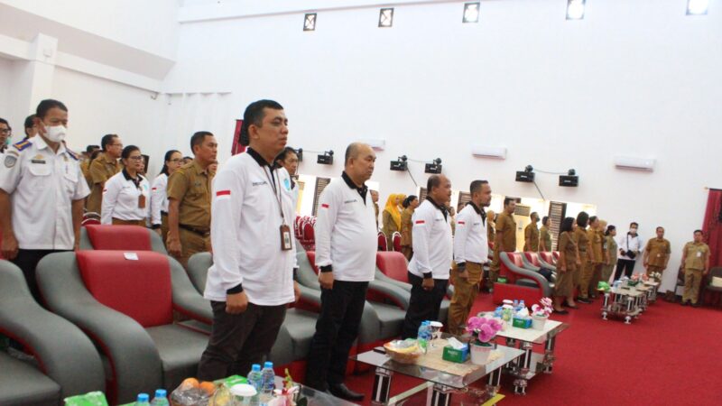 Launching Program Pelayanan “Balita Emas” Bayi Lahir Dapat Akta di Puskesmas se-Kabupaten Landak Oleh Pj.bupati