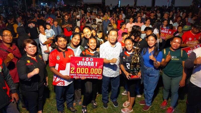 Vinsensius Tutup Open Turnamen Volley Ball Desa Pawis Hilir 2023