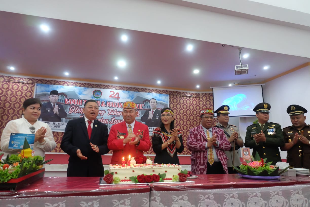 Pemkab Landak Menyelenggarakan Acara Ramah Tamah, Makan Baranje’ dan Fashion Show Peringatan HUT Ke-24