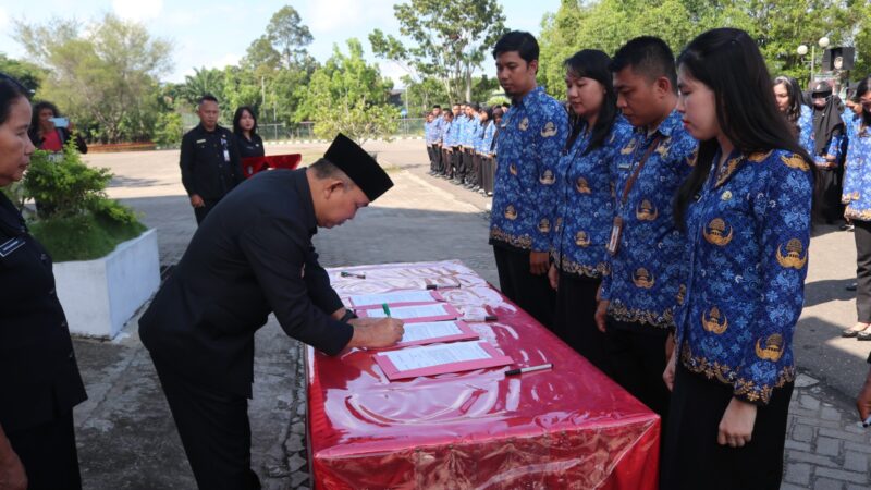 Lantik 459 PNS Pemerintah Kabupaten Landak, Samuel : agar disiplin kepegawaian dapat ditegakkan