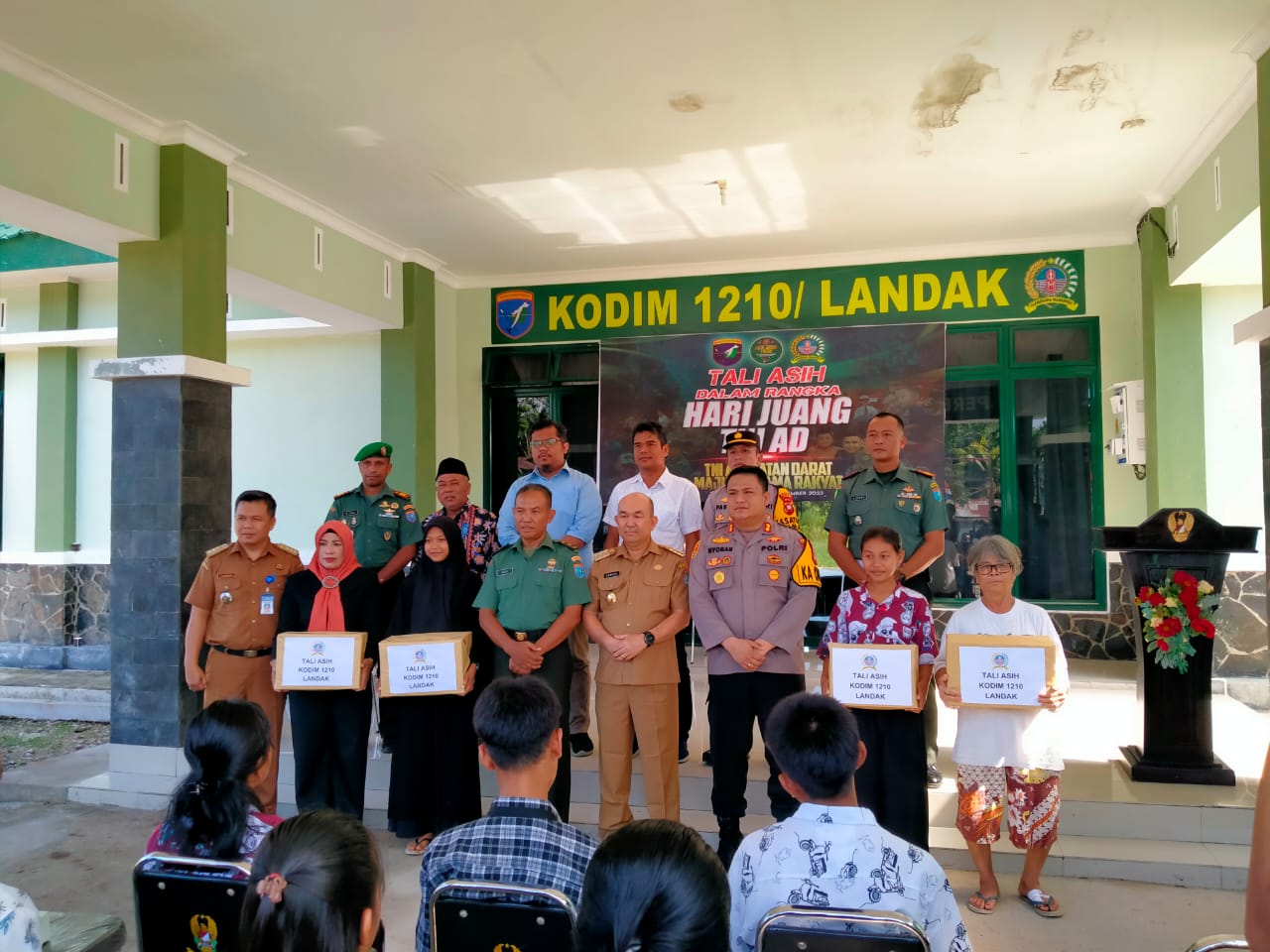 Samuel Apresiasi Acara Donor Darah yang Digelar Kodim Landak