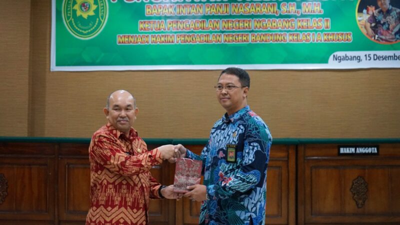 Samuel hadiri acara Pengantar Alih Tugas Ketua Pengadilan Negeri Ngabang Kelas II Menjadi Hakim Pengadilan Negeri Bandung Kelas I A Khusus