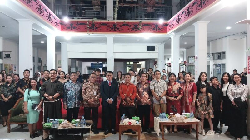 Staf Ahli Bupati Landak Hadiri Perayaan Natal Bersama RSUD Landak