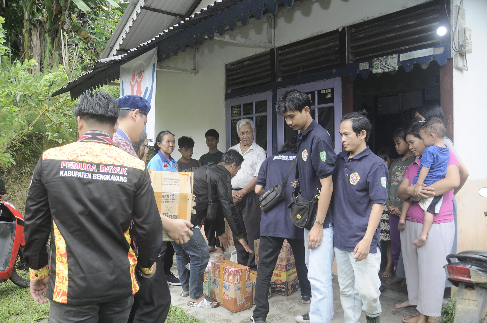 Gabungan Organisasi Pemuda Antar Bantuan Sosial Untuk Anak-Anak Panti Asuhan Anugerah Bengkayang
