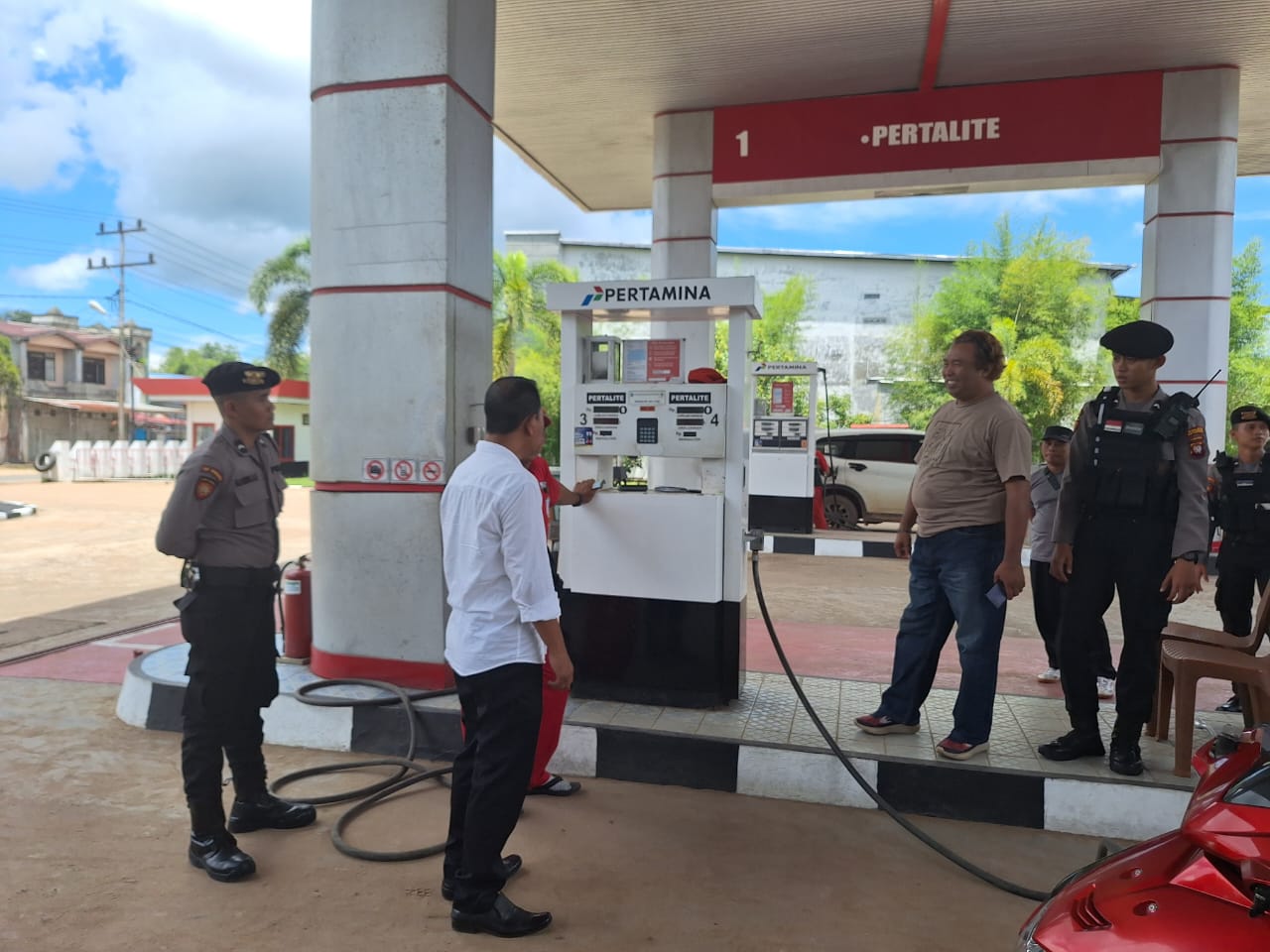 Antisipasi Praktik Kecurangan Pengisian BBM, Polres Ketapang Lakukan Pengecekan SPBU