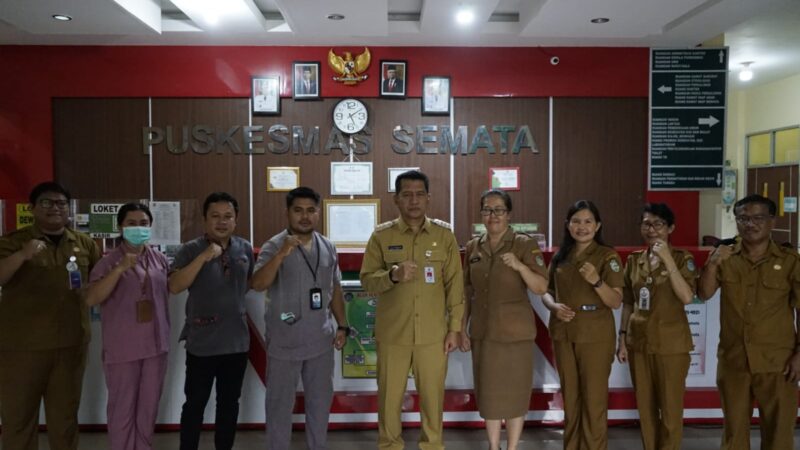 Tinjau Puskesmas Semata, Pj.Bupati Minta Agar Beri Perhatian ke Ibu Hamil dan Balita