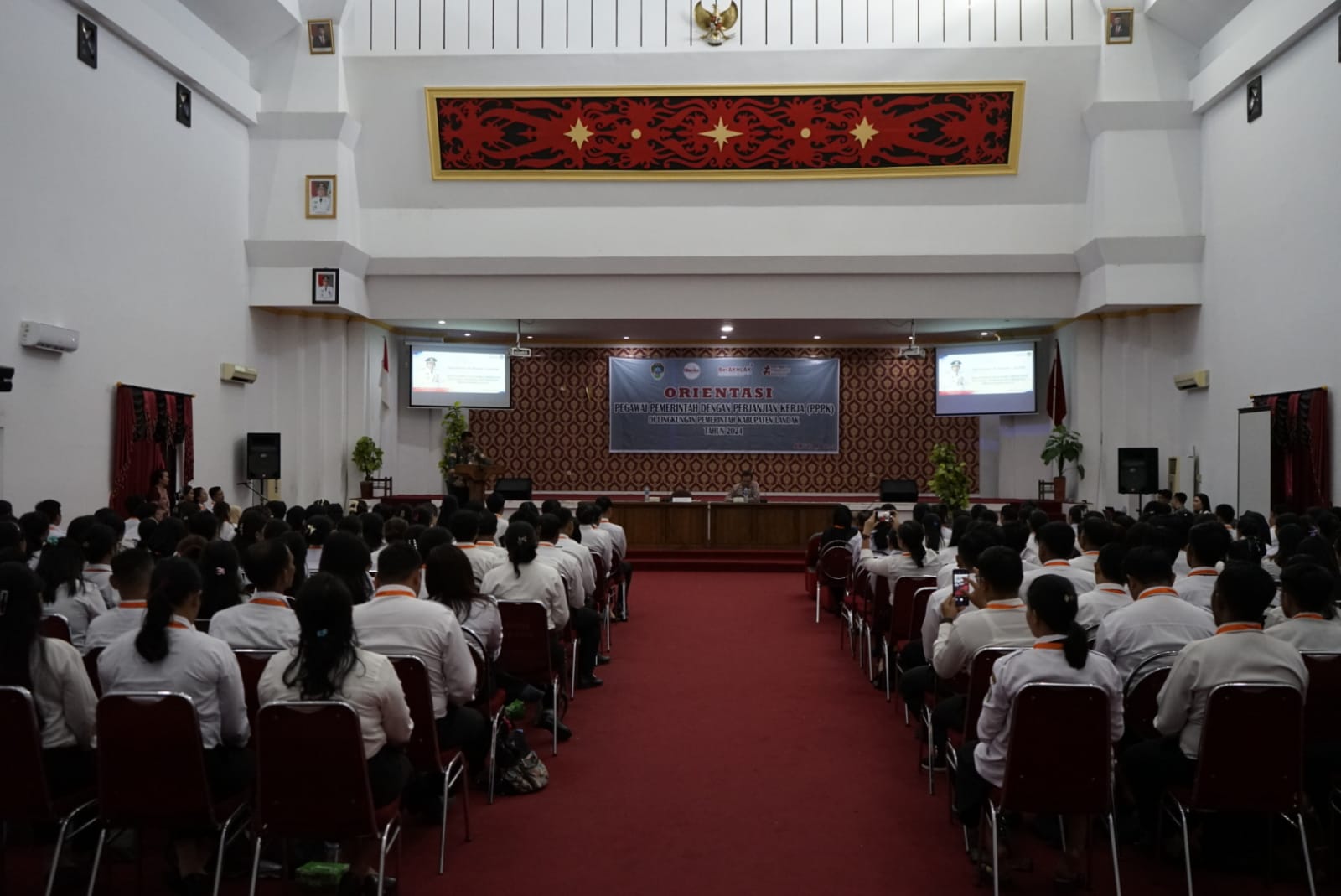 Dr.Gutmen Tutup Secara Resmi Orientasi PPPK 