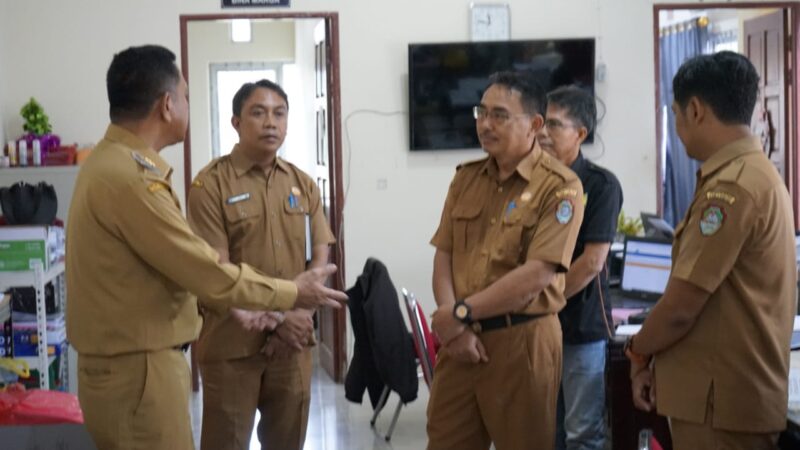 Gutmen Tinjau Kantor Disdikbud dan Dinas PUPR-Pera Landak