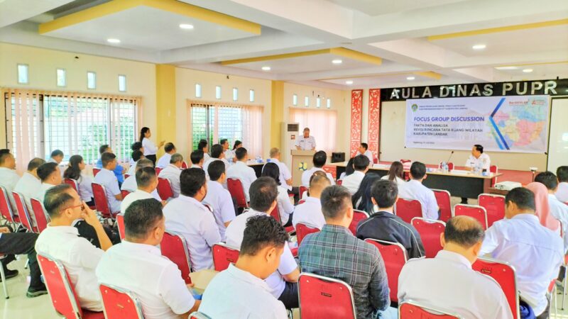 Sekda Landak Buka FGD Fakta dan Analisis Revisi Rencana Tata Ruang Wilayah Kabupaten Landak