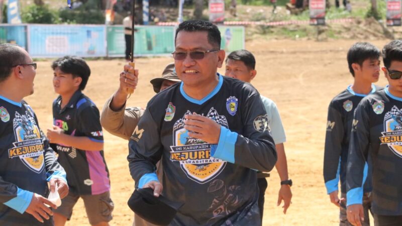 Gutmen  Buka Kejurprov Grasstrack Kalbar Seri ke-2