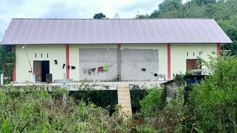 Pembangunan Rumah Adat (Rumah Radakng) di Kecamatan Sompak, Sontak Menuai Kontroversi