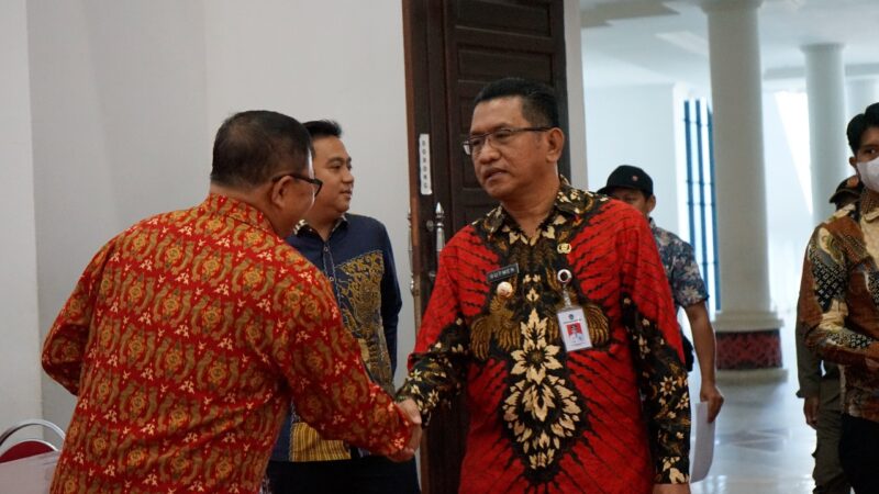 Gutmen Membuka Sosialisasi Rancangan Peraturan Daerah Tentang RencanaTata Ruang Wilayah (RTRW)