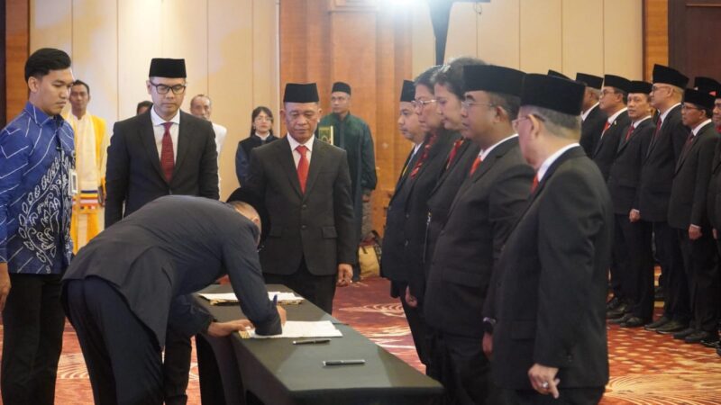 Pelantikan dan Pengambilan Sumpah Majelis Pengawas Wilayah Notaris dan Pergantian Antar Waktu Anggota Majelis Kehormatan Notaris Wilayah