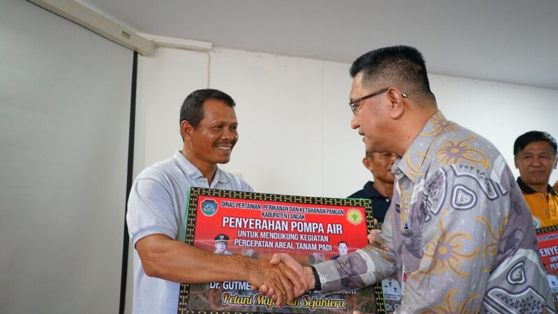 Gutmen  Serahkan Bantuan Alsintan ke Kelompok Tani, Dibagikan Serta  Dimanfaatkan Dengan Optimal