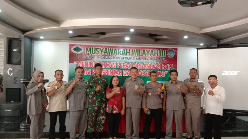 Plt. Sekdis Kominfo Landak Buka Muswillub RAPI Wilayah 10 Kabupaten Landak