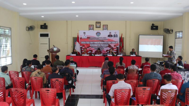 Gutmen  Buka Sosialisasi dan Pembentukan Desa dan Sekolah Berkarakter Pancasila di Wilayah Kecamatan Jelimpo