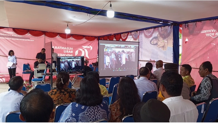 Presiden Joko Widodo Resmikan 7 PLBN Secara Online Platform Zoom Video Conference