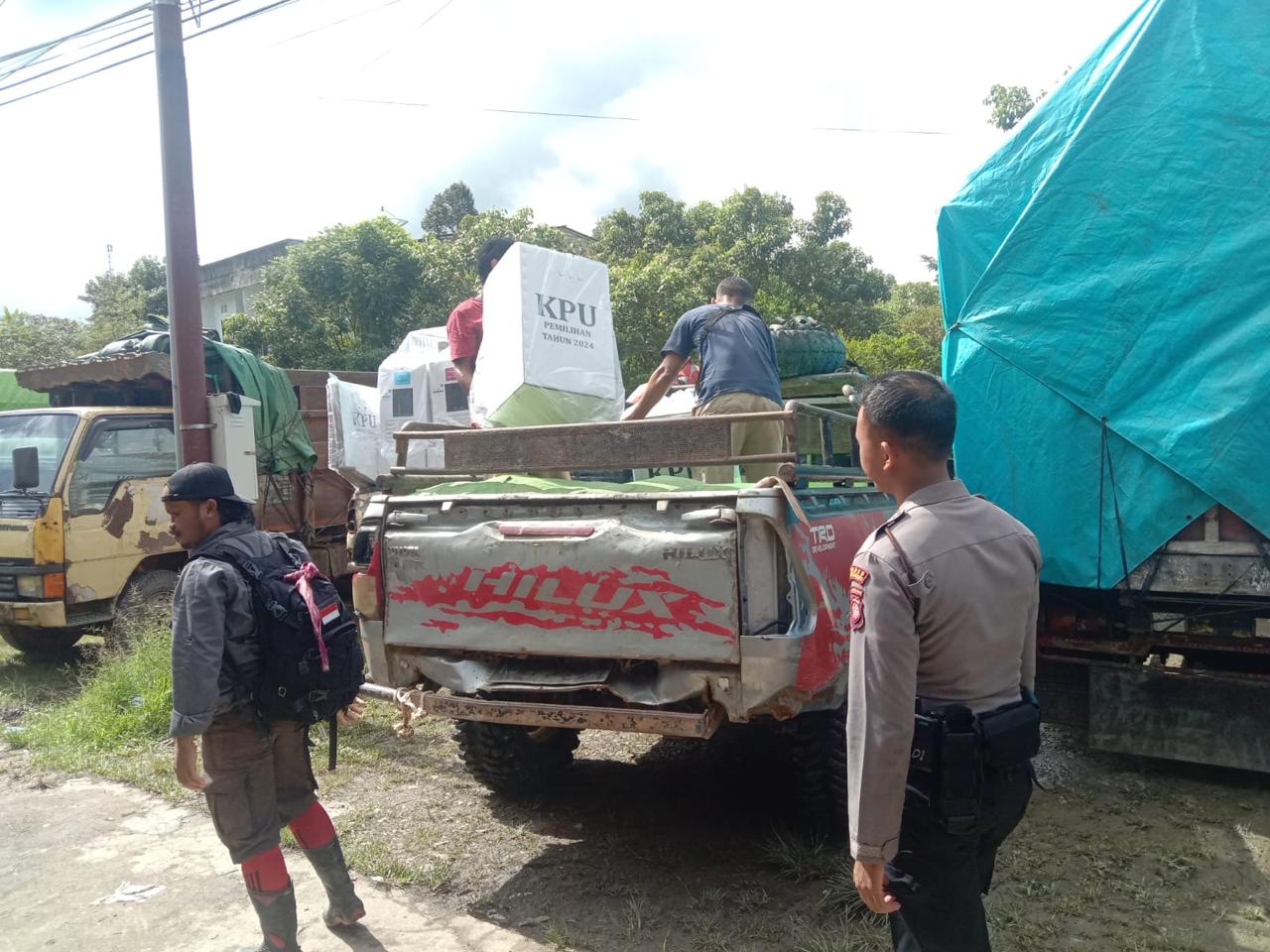 KPUD Bengkayang Mulai Salur Logistik Pilkada ke Delapan Kecamatan 