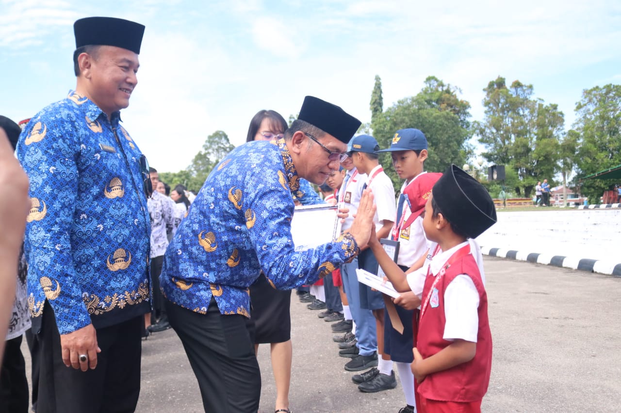 Di Hadapan 1.300 Guru, Gutmen Nainggolan Sampaikan, Para Guru Harus Terus Berinovasi Agar Bisa Mewujudkan Asta Cita Presiden Prabowo