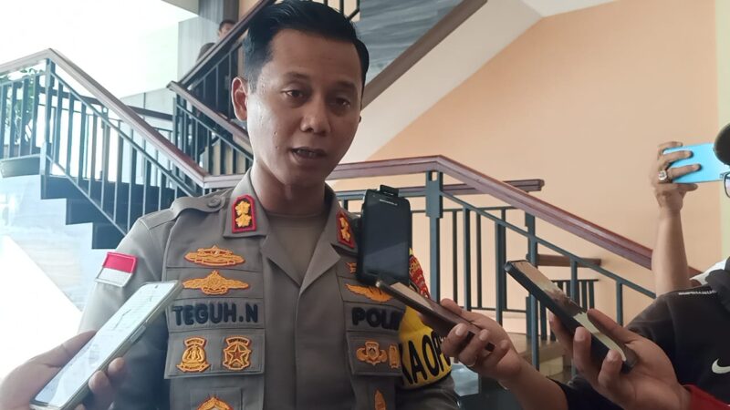 Kapolres Bengkayang Bantu amankan Pleno KPUD Bengkayang, Heribertus : Kita Berharap Semua Berjalan Lancar