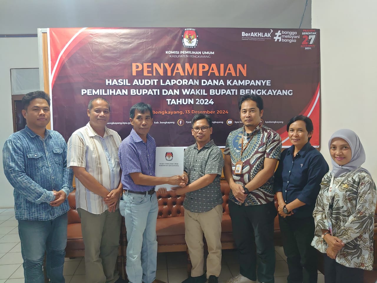 Memenuhi Ketentuan, KPU Kabupaten Bengkayang Terima Laporan Kampanye Darwis-Rizal