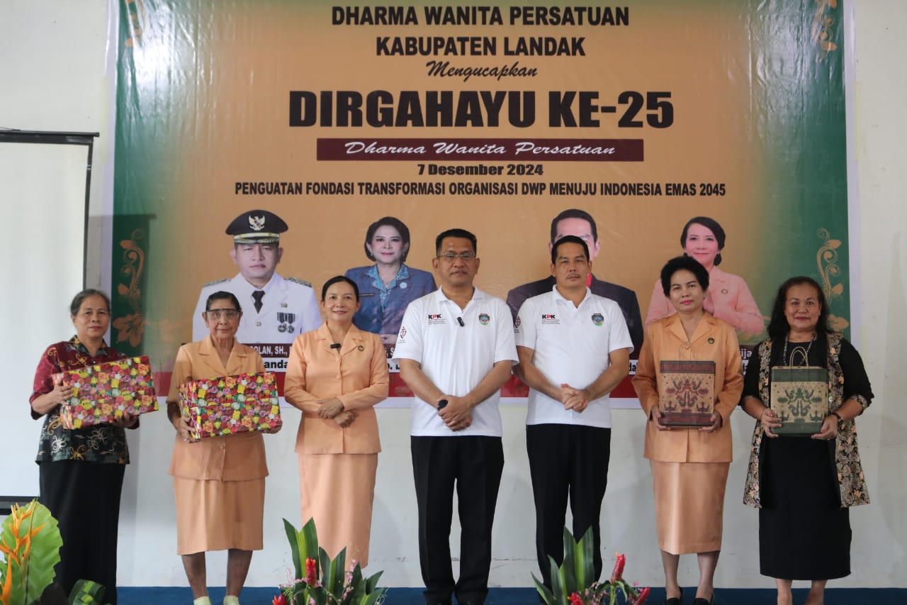 Gutmen Nainggolan Hadiri Puncak Peringatan HUT Ke-25 Dharma Wanita Persatuan (DWP) Kabupaten Landak