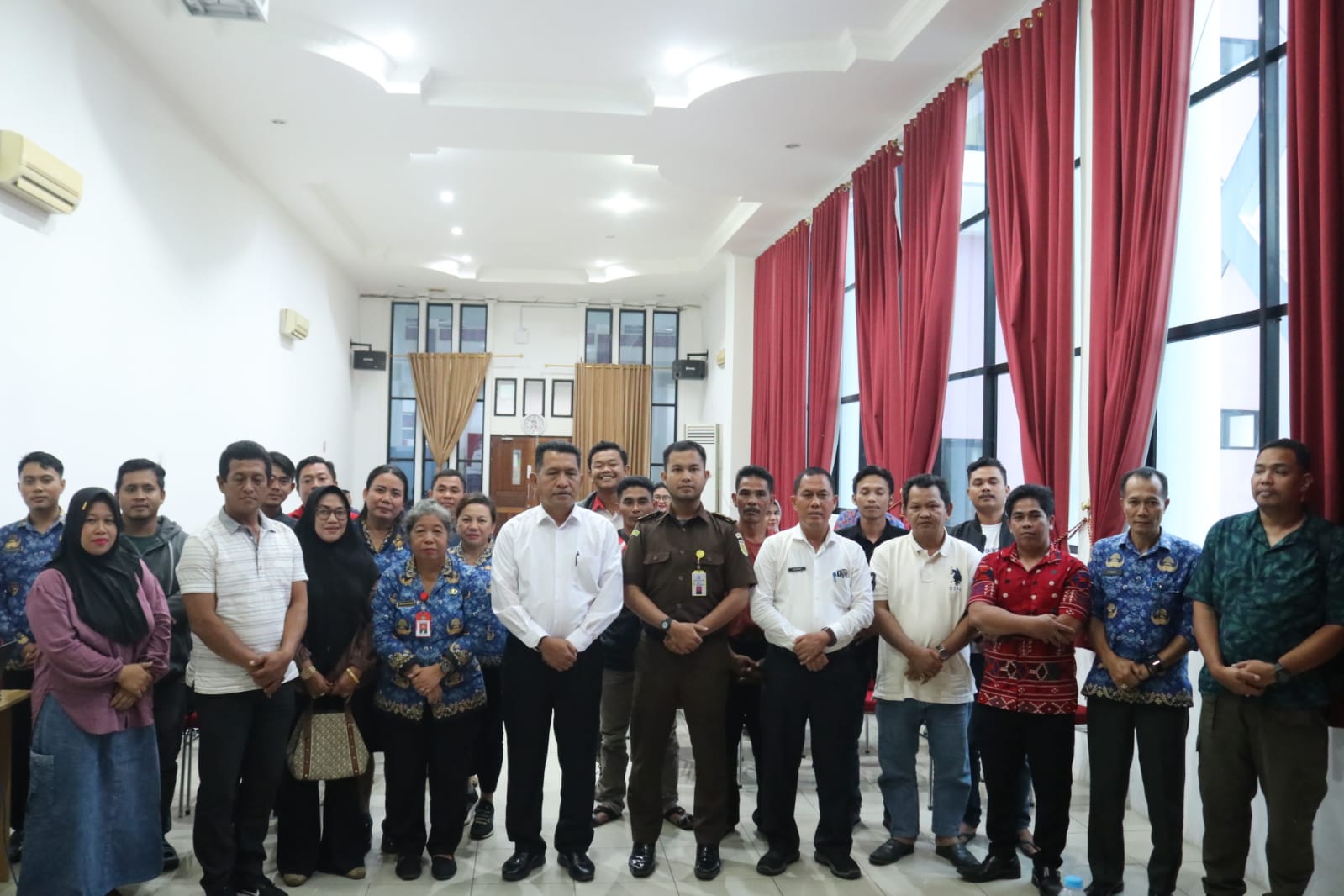 Persiapan Hadapi Nataru, Gutmen Nainggolan Gelar Pertemuan dengan Agen Beras dan Pemilik Pangkalan Gas LPG
