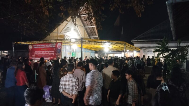 Lima Ribu Umat Katolik rayakan Malam Natal di Gereja Paroki St.Pius X Bengkayang