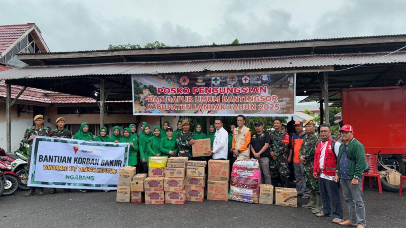 Pemkab Landak Terima Bantuan Dari Yonarmed/16 Tumbak Kaputing untuk Korban Terdampak Banjir