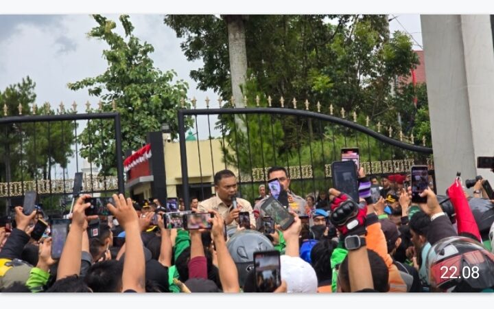 Godams Gelar Aksi Solidaritas, Kapoldasu Temui Massa