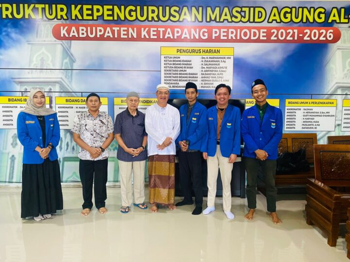 PMII Cabang Ketapang Pererat Silaturahmi dengan Pengurus Masjid Agung Al-Ikhlas