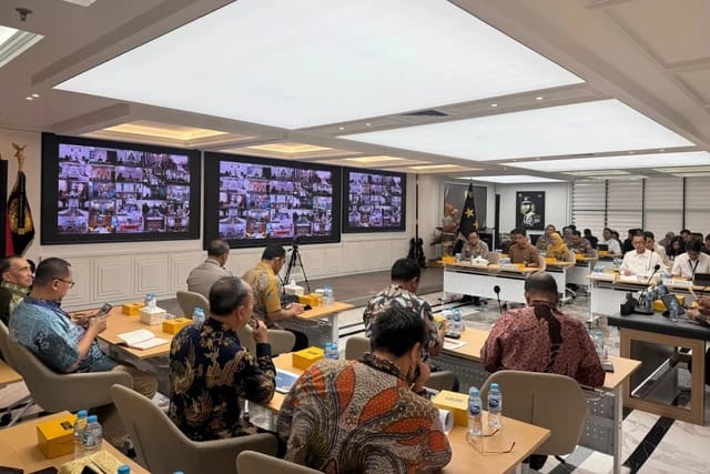 Polri Fasilitasi Permodalan KUR dan Penyerapan Bulog bagi Petani Jagung