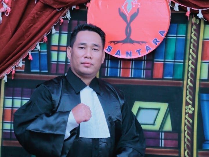 Berasal Anak Kampung Kabupaten Landak Kini Jadi Pengacara