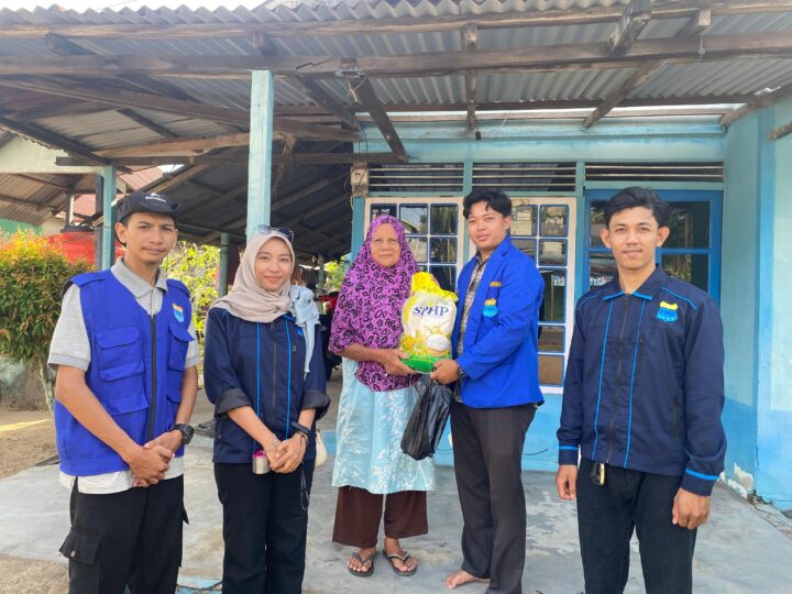 IKA-PMII dan PMII Ketapang Bagikan 100 Paket Sembako serta Takjil Gratis di Bulan Ramadhan