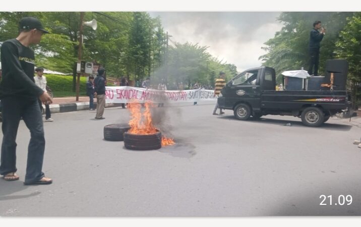 HEBOH ISU PERSELINGKUHAN BUPATI GOWA, POLEMIK MEMANAS SAMPAI AKSI DEMO