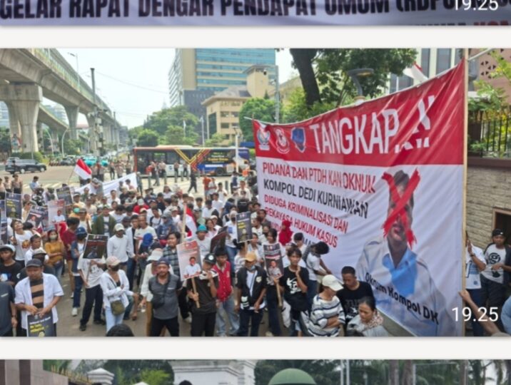DEMO DI DPR DAN MABES POLRI MAHASISWA DAN MASYARAKAT TUNTUT RDPU KAN KASUS RAHMADI